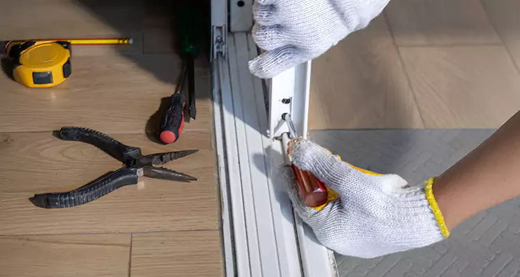 Screen Door Wheel Replacement in West Little River, FL
