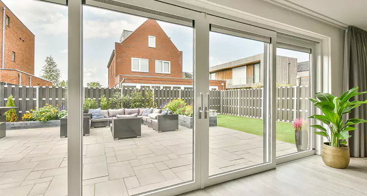 Best Sliding Screen Door Replacement Company in West Little River, FL